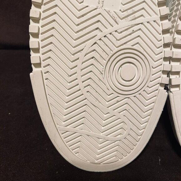 Size 9 Women’s/7.5 Men’s Off-White Off-Court 3.0 High White Virgil Abloh 39 EUR - Picture 15 of 15